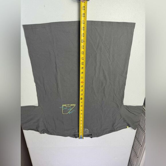 New Travis Scott Astroworld Europe 2019 Tour LS Tee Grey Size M Stop Look Listen - Picture 4 of 12